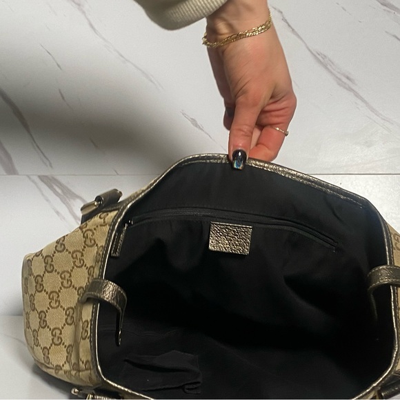 Authentic Gucci GG Tan Canvas Pelham Shoulder Bag. - Picture 4 of 7